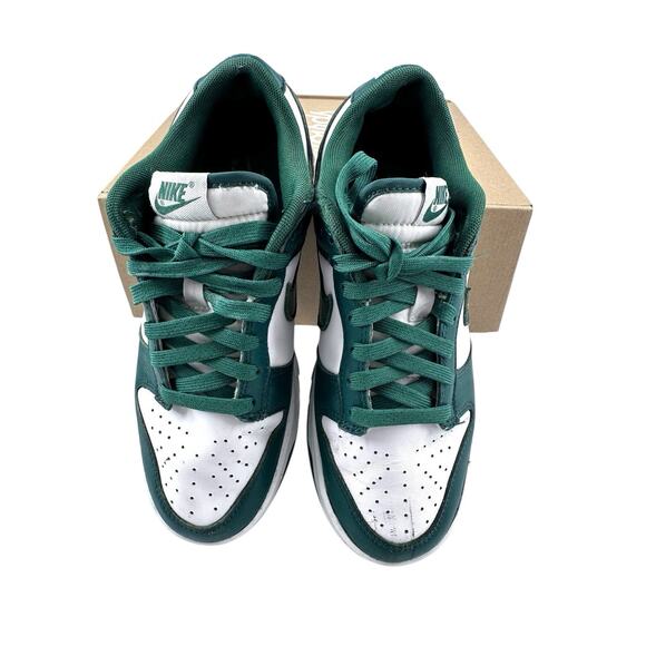 dunk low retro michigan state